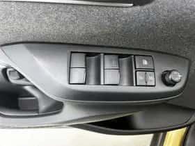 Toyota Yaris_Cross (2022) thumbnail 22