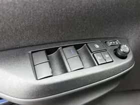 Toyota Yaris_Cross (2024) thumbnail 23