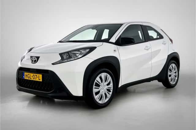 Toyota Aygo (2025) thumbnail 1
