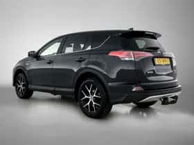 Toyota RAV4 (2017) thumbnail 13