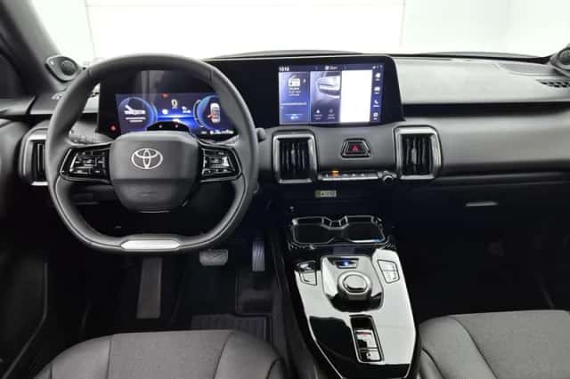 Toyota Urban_Cruiser (2026) thumbnail 4