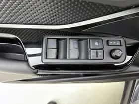 Toyota C-HR (2023) thumbnail 21