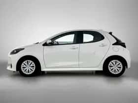 Toyota Yaris (2021) thumbnail 3