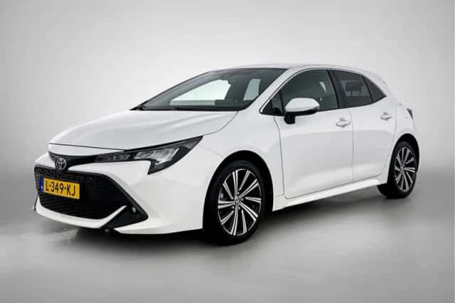 Toyota Corolla (2021) thumbnail 1