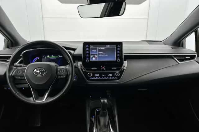 Toyota Corolla (2021) thumbnail 4
