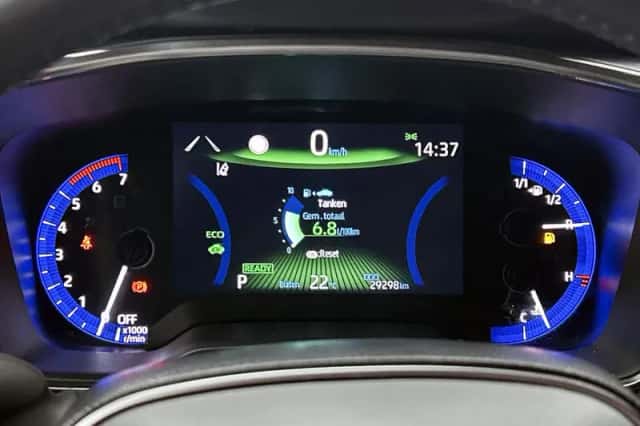 Toyota Corolla (2021) thumbnail 5