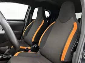Toyota Aygo (2021) thumbnail 15