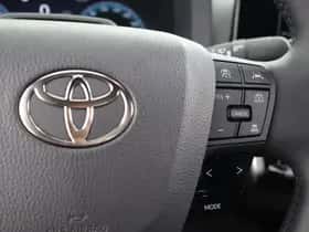 Toyota C-HR (2026) thumbnail 5