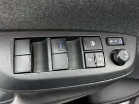 Toyota Yaris (2022) thumbnail 22