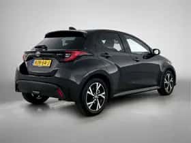 Toyota Yaris (2025) thumbnail 2