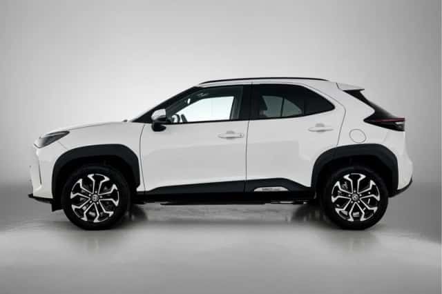 Toyota Yaris_Cross (2025) thumbnail 3