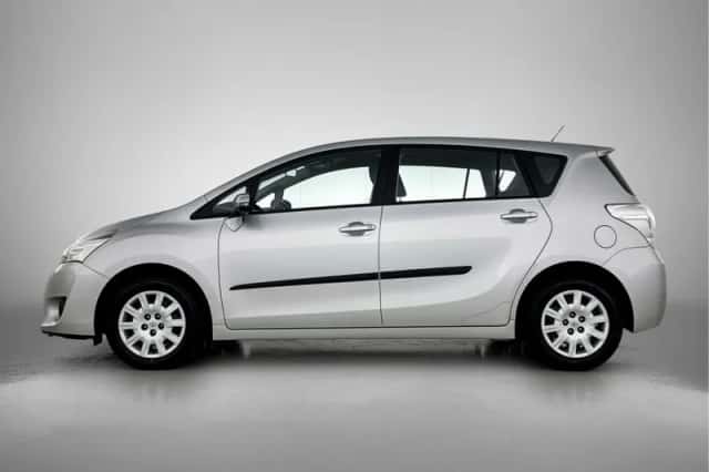 Toyota Verso (2014) thumbnail 3