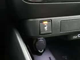 Toyota Yaris (2025) thumbnail 17
