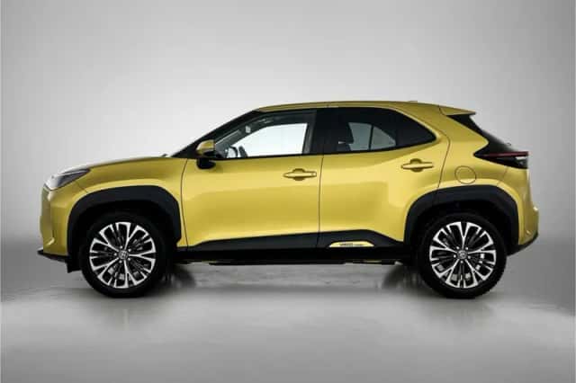 Toyota Yaris_Cross (2022) thumbnail 3