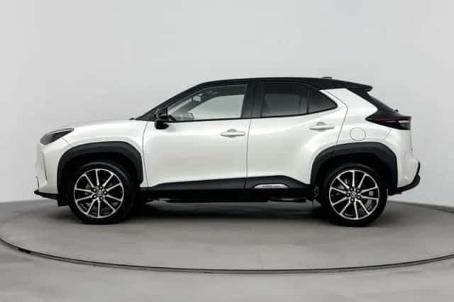 Toyota Yaris_Cross (2022) thumbnail 3