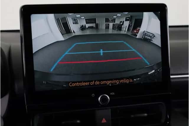 Toyota Yaris (2025) thumbnail 5