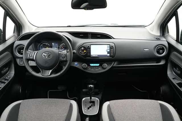 Toyota Yaris (2019) thumbnail 4