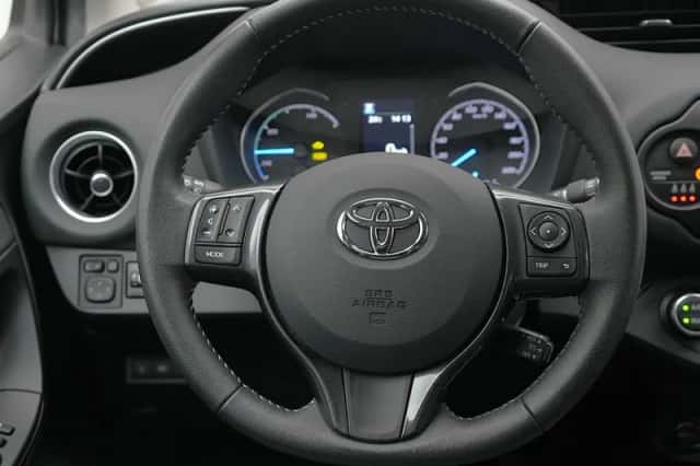 Toyota Yaris (2019) thumbnail 5