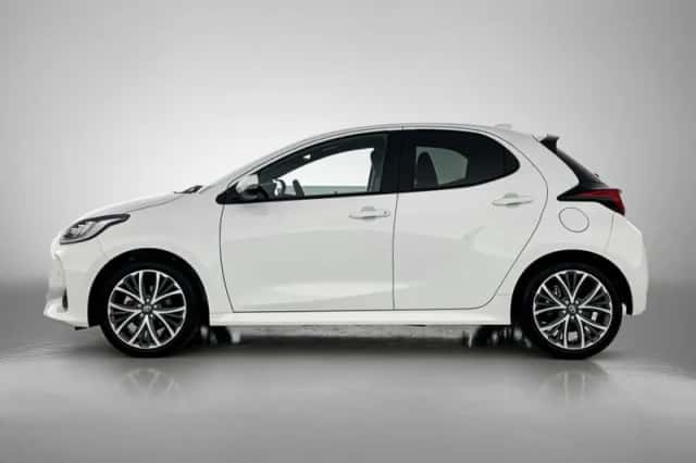 Toyota Yaris (2025) thumbnail 3