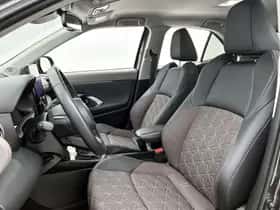 Toyota Yaris_Cross (2024) thumbnail 16