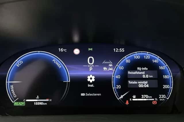 Toyota Yaris Cross (2024) thumbnail 5