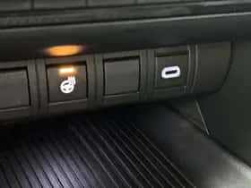 Toyota C-HR (2025) thumbnail 23