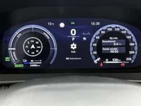 Toyota C-HR (2025) thumbnail 5