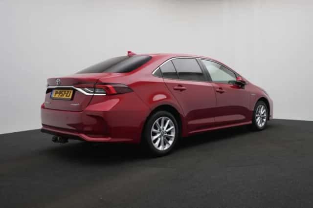 Toyota Corolla (2020) thumbnail 2
