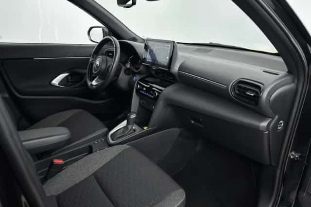 Toyota Yaris_Cross (2023) thumbnail 6