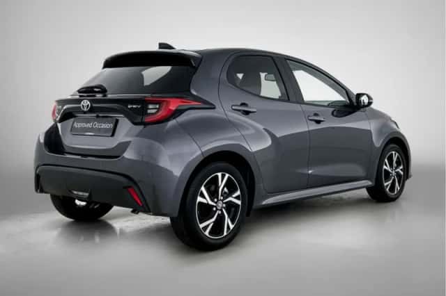 Toyota Yaris (2025) thumbnail 2
