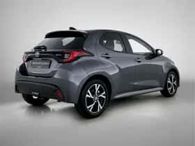 Toyota Yaris (2025) thumbnail 2