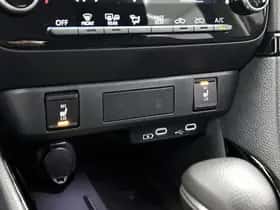 Toyota Yaris (2025) thumbnail 18
