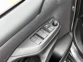 Toyota Yaris (2025) thumbnail 21