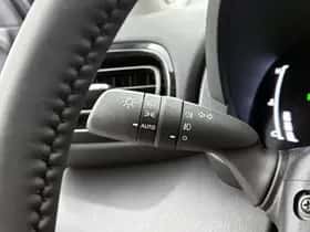 Toyota Yaris (2025) thumbnail 23