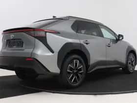 Toyota bZ4X (2026) thumbnail 2
