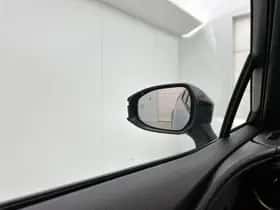Toyota C-HR (2025) thumbnail 35