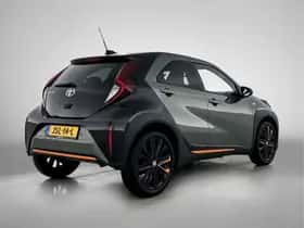 Toyota Aygo (2022) thumbnail 2