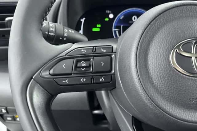 Toyota Yaris_Cross (2026) thumbnail 6