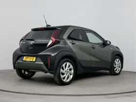 Toyota Aygo (2022) thumbnail 2