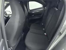 Toyota Aygo (2022) thumbnail 17