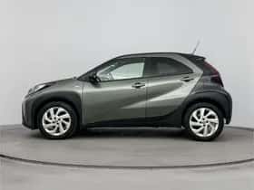 Toyota Aygo (2022) thumbnail 3