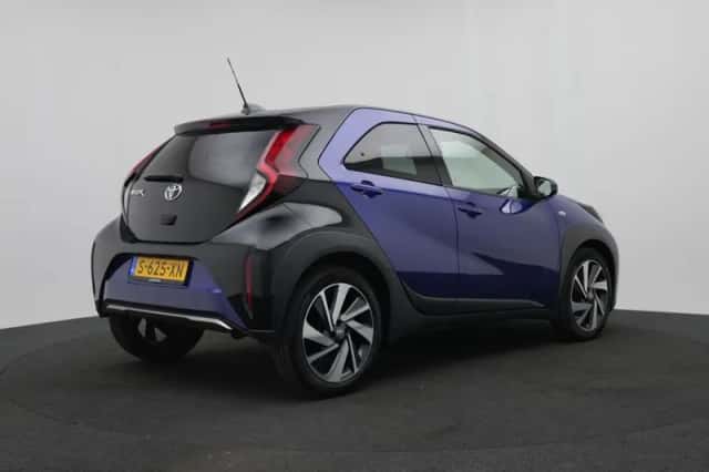 Toyota Aygo (2023) thumbnail 2