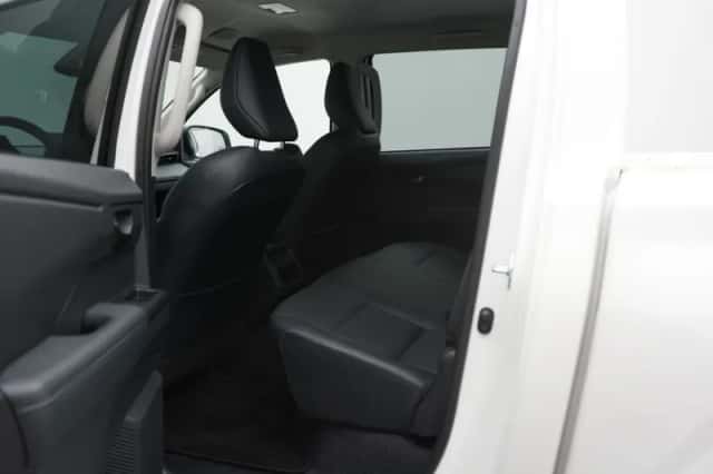 Toyota Hilux (2026) thumbnail 5