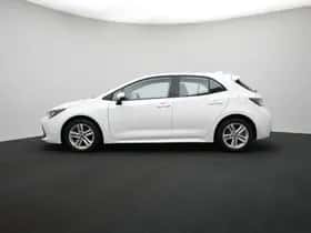 Toyota Corolla (2022) thumbnail 3