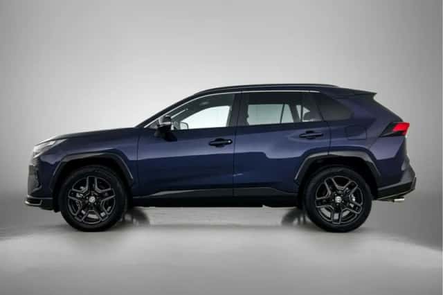 Toyota RAV4 (2025) thumbnail 3