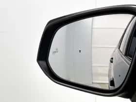 Toyota RAV4 (2025) thumbnail 36