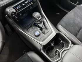 Toyota RAV4 (2025) thumbnail 10