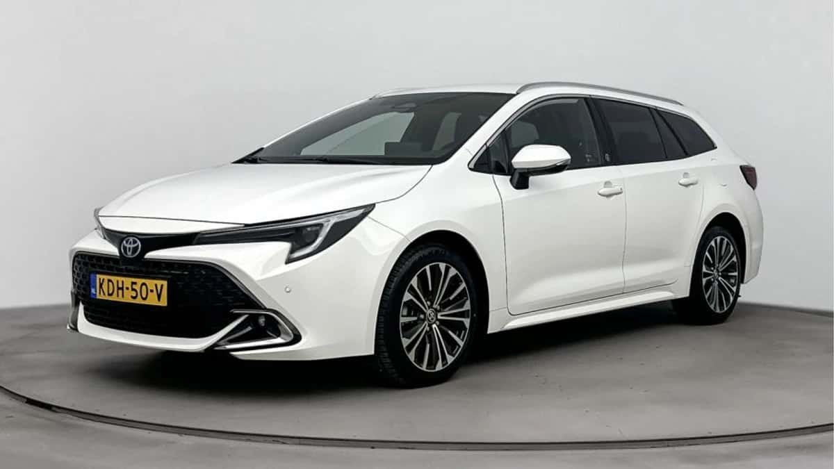 Toyota Corolla_Touring_Sports (2024) — foto 1