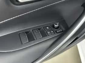 Toyota Corolla_Touring_Sports (2024) thumbnail 24