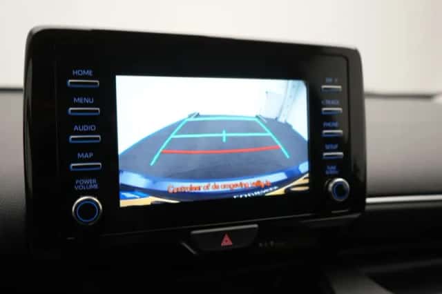 Toyota Yaris (2021) thumbnail 5